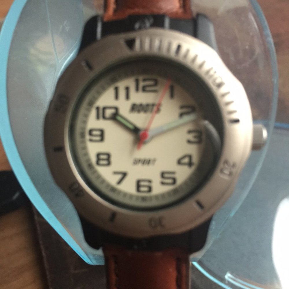 Roots Children's CANOE Watch w/ leather band NEW